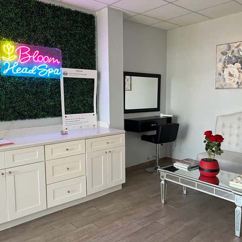 Bloom Head Spa & Massage-- – photo 3