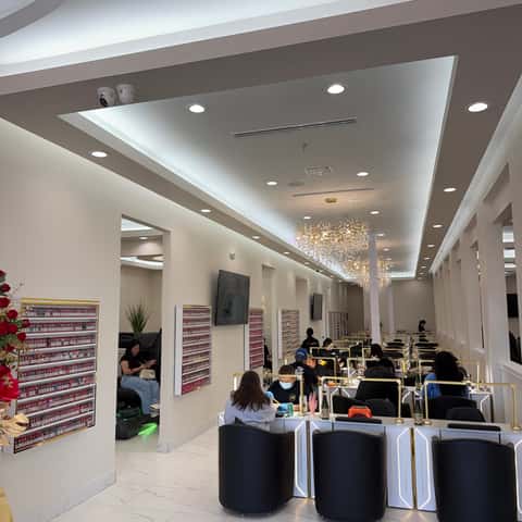 Iconic Nail Bar & Head Spa – photo 2
