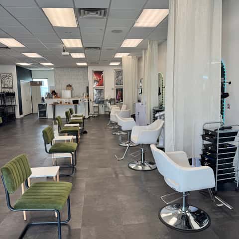 Scalp Facial Lounge – photo 2
