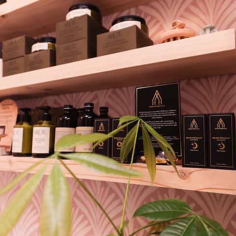 The Salty Crown Holistic Salon and Head Spa – photo 5