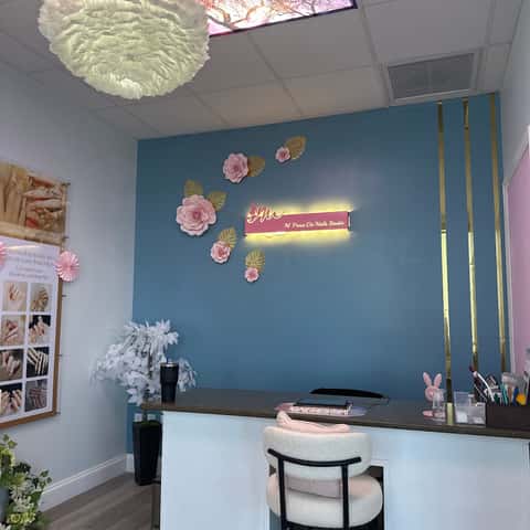 iCare Head Spa – photo 4
