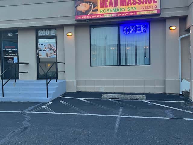 Rosemary Spa Head Massage, head spa in Mineola, NY