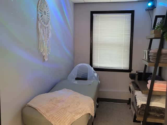MIVIA Stress Relief Spa, head spa in Herndon, VA