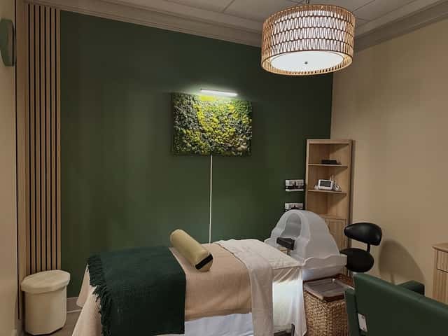 Crown & Bliss Head Spa - Arrowhead, head spa in Peoria, AZ
